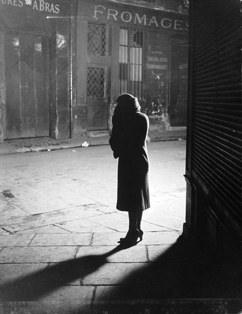 Street photographer Alastair Wallace in night shots of a woman in Paris
