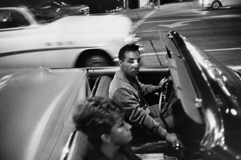 Garry-Winogrand-Street-Photography-couple-in-car